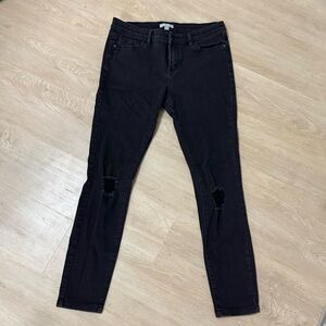 New York & Company Women’s Black Ripped Skinny Jeans